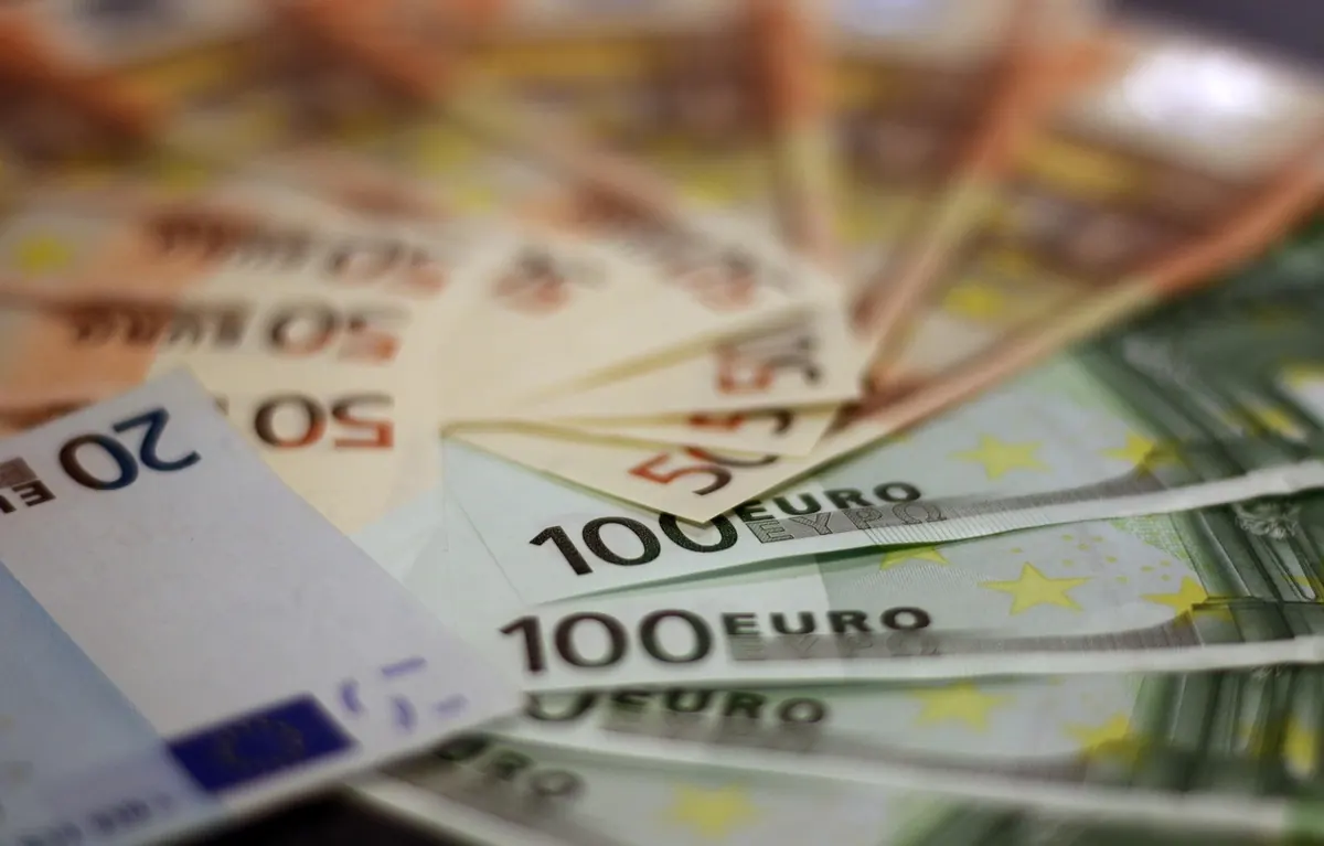 Understanding Tipping Customs in Europe: A Country-by-Country Guide